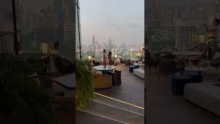 HI SO Rooftop Bar - Beautiful city colors