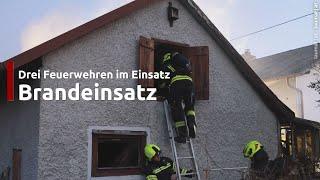 Drei Feuerwehren bei Brand eines Nebengebäudes bei einem Wohnhaus in Traun im Einsatz