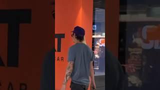 Harry at Rome airport  #harrystyles #harrystylesedit #harryshouse #britishartist #hazza