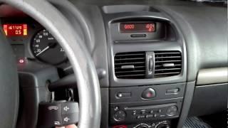 Insert radio code on Renault Clio 2 2004