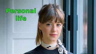 Daisy Edgar-Jones: personal life. Short