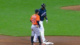 Altuve tries the hidden ball trick on Carter