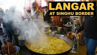 ऐसे बनता हे Singhu Border पर किसानो के लिए लंगर || 24X7 langar served here