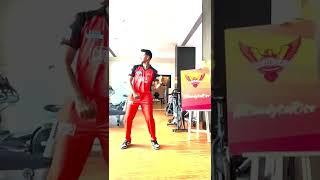 Abhishek Sharma does the Kalaavathi dance 