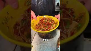 南昌3块5一碗的拌粉算不算最便宜的了？满满全是料～#路边摊美味