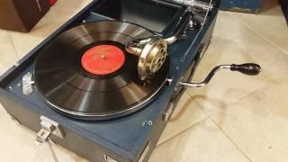 Патефон «His Master's Voice», антикварный магазин «Лавка старины»