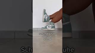 Alina bewertet Jonathans Schuhe (BODENLOS) #shorts #jonathanundalina #couple #comedy