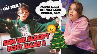 VAN VOETBAL VIP NAAR KERST CHAOS: ALLES GAAT KAPOT !! - De Bakkertjes #922