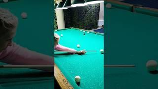 Зашли в бильярд. Играем в бильярд / We went to billiards. Let's play billiards #москва #бильярд