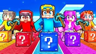 Playing a 5 PLAYER LUCKY BLOCK RACE in Minecraft!