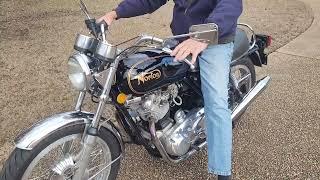 Norton Commando 850 Startup & Drive