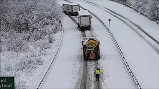 A41 Hemel Hempstead westbound 10 December 2017 - snow chaos