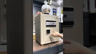 Khám phá két sắt thông minh Liberty LB50S màu nỉ vàng