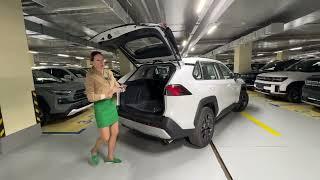 Toyota Rav 4 в хорошей комплектации. Лиса рулит