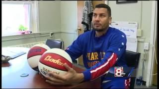 Harlem Globetrotter teaches local kids bullying prevention