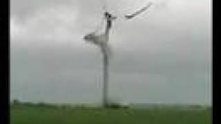 Nordtank (Vestas) wind system fail and crashes.