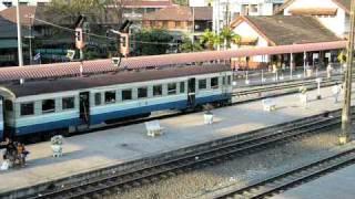 The Departure of DMU 1026 and 1038 from Kaeng Khoi Station.