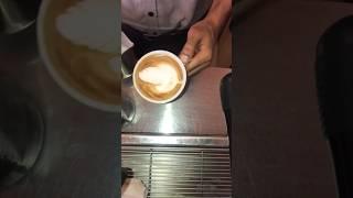 how to make a perfect Latte #coffee #tea #latteart #barista #coffeeart #chai