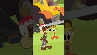 ¡Wile E. Coyote, al rescate! 🪨 | Bugs Bunny Builders | #shorts | @WBKidsLatino​