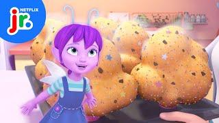 Super Sprinkle Planet Cupcakes! 🪐 Dew Drop Diaries | Netflix Jr