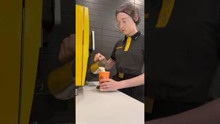 Мой рабочий день во «Вкусно-и точка», открытие кафе Tg-Иришка Холмик