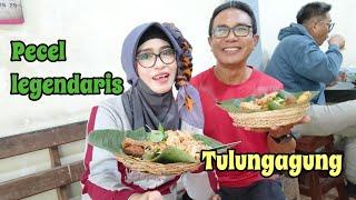 Jalan pagi mencari pecel legendaris Tulungagung.