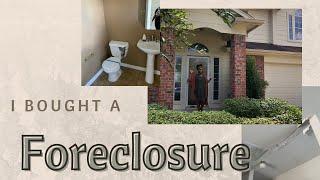 Empty House Tour - I bought a foreclosure!