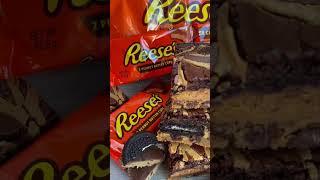 Recipe! Share this to a friend you’d eat this Oreo Reese’s cookie brownie with! Measurements on Fitw