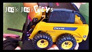 John Deere Skid Steer Unboxing | Truck Pretend Play | JackJackPlays