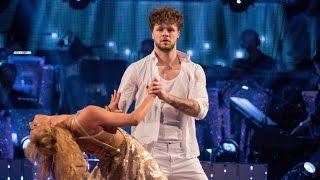 Jay McGuiness & Aliona Vilani Showdance to 'Can’t Feel My Face' - Strictly Come Dancing: 2015