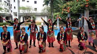 Anne Lai and the Hukilau dancers from Taman Desa Kuala Lumpur