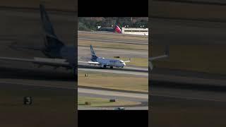 DO THEY NEED MORE PRACTICE? Westjet 737 Lands on Atlanta Runway 26R