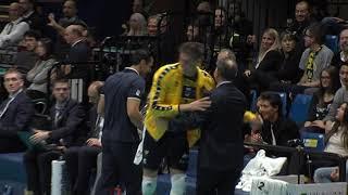 What an accident: Bartosz Bednorz accidentally trips Modena Volley's doctor!