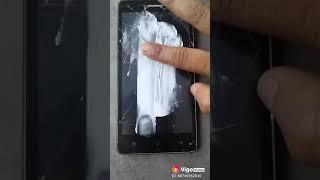 Fix scratches on mobile phone screen with toothpaste