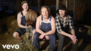 Steve`n`Seagulls - You Shook Me All Night Long (Official Video)