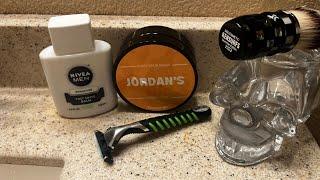 Gillette Sensor 3 Razor, Jordan’s “ Summer Ale” Soap, KENSURFS 2023 Brush, & Nivea men Sensitive.