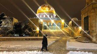 A beautiful sight of snowfall in the courtyard of Al AQSA Mosque