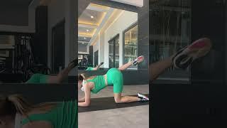 Glutes on Fire Tone, lift, and strengthen with this quick glute workout!#GlutesWorkout #BootyGoals