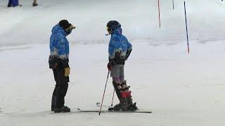 Skiing in a Madrid shopping centre when it's 34°C outside | AFP