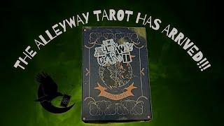 The Alleyway Tarot Unboxing