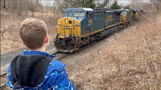 TRAIN TRACKERS - # 35  REAL TRAIN VIDEOS FOR CHILDREN / CSX FREIGHT TRAINS