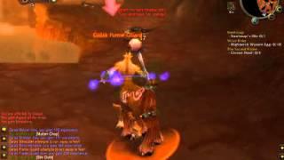 Joana - Doing the last part of "The sacred Flame" quest in WoW