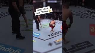 Charles Oliveira to end the round against Dustin Poirier 