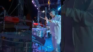 Juan Pablo Cubillos tocando timbal para Maelo Ruiz “Si supieras”