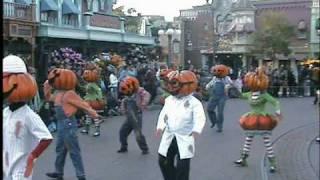 Cabalgata Halloween Disneyland Paris (The Halloween Parade)