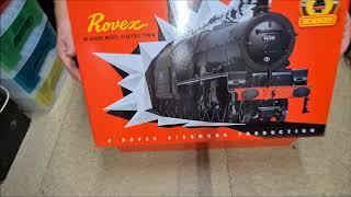 Hornby R1251M  Rovex Centenary Year Train Set Unboxing