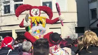 Karneval in Köln-Porz, einer der größten Züge in Deutschland …