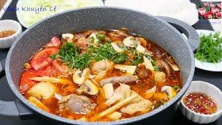 My guests have praised this delicious and special recipe for chicken hot pot and rice noodles