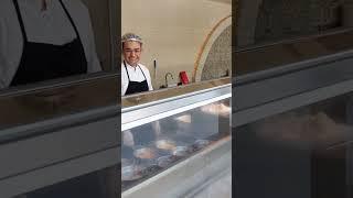 الشيف التركي يحضر المنمن