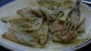 Testaroli al pesto: la ricetta tipica della Lunigiana